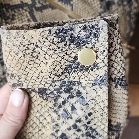 Doncaster collection 100% leather moto jacket. Size 8 - Picture 5 of 12